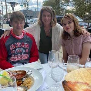 Meet your Posher, Kelly